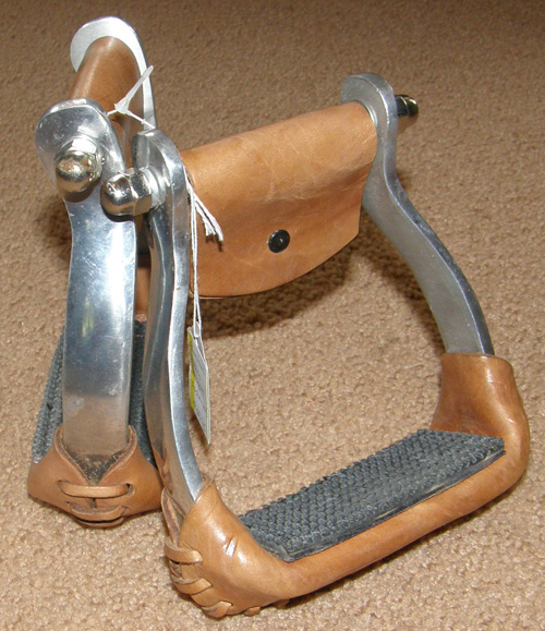 western stirrups pg1